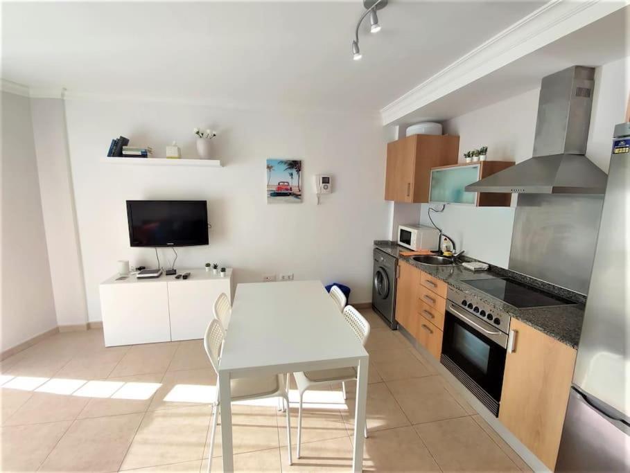 Apartment In Playa San Juan, Casa Greg Екстер'єр фото
